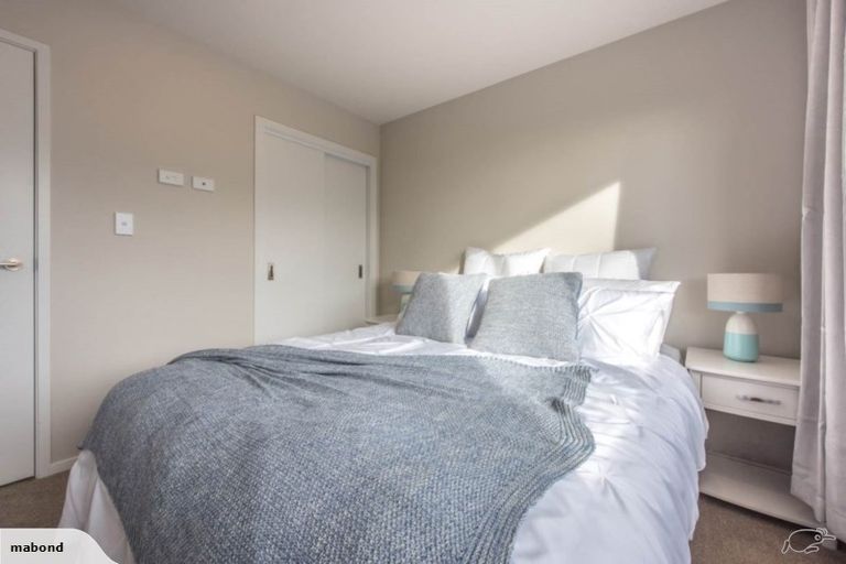 Photo of property in 24/11 Ray Small Drive, Papakura, 2110