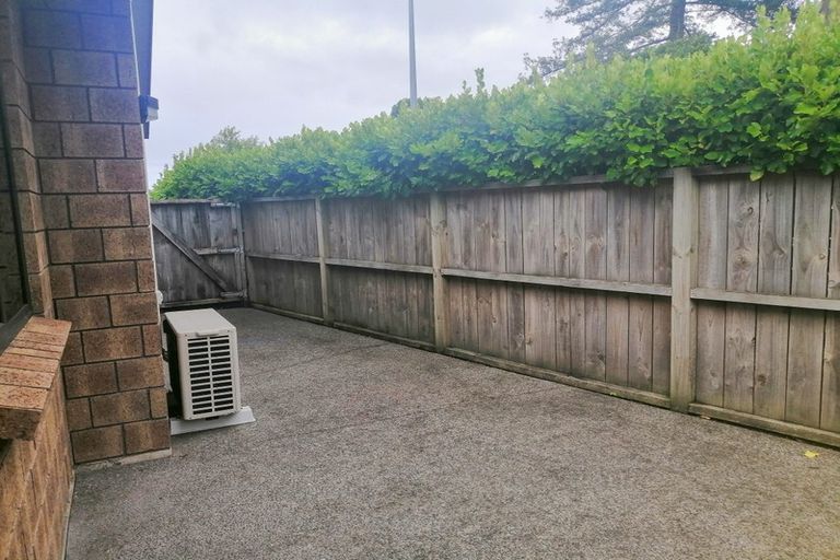 Photo of property in 102u1 Old Farm Road, Hamilton East, Hamilton, 3216