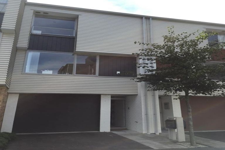 Photo of property in Altar Apartments, 64/120u Rintoul Street, Newtown, Wellington, 6021