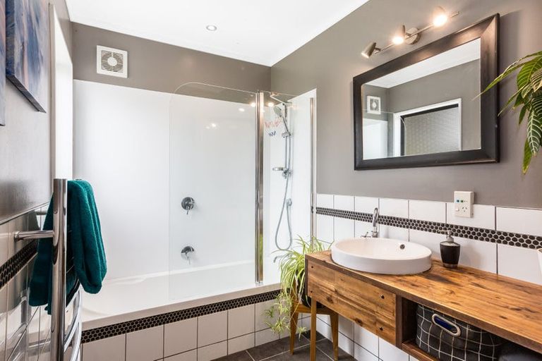 Photo of property in 41b Thornley Street, Titahi Bay, Porirua, 5022