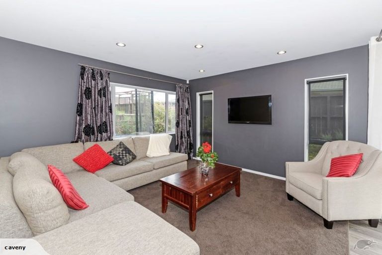Photo of property in 36a Kervil Avenue, Te Atatu Peninsula, Auckland, 0610