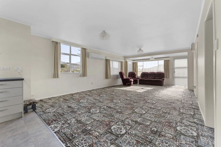 Photo of property in 127 Regan Street, Stratford, 4332