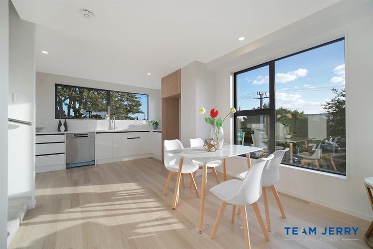 Photo of property in 2/2 Fairview Road, Papatoetoe, Auckland, 2025