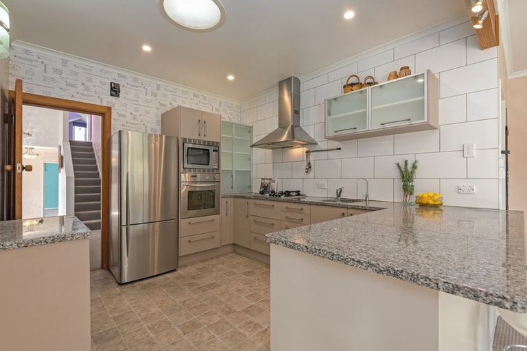 Photo of property in 10 Jensen Street, Hokowhitu, Palmerston North, 4410