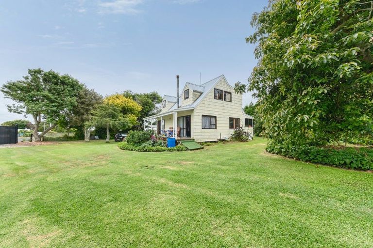 Photo of property in 15 Fox Street, Okato, 4335