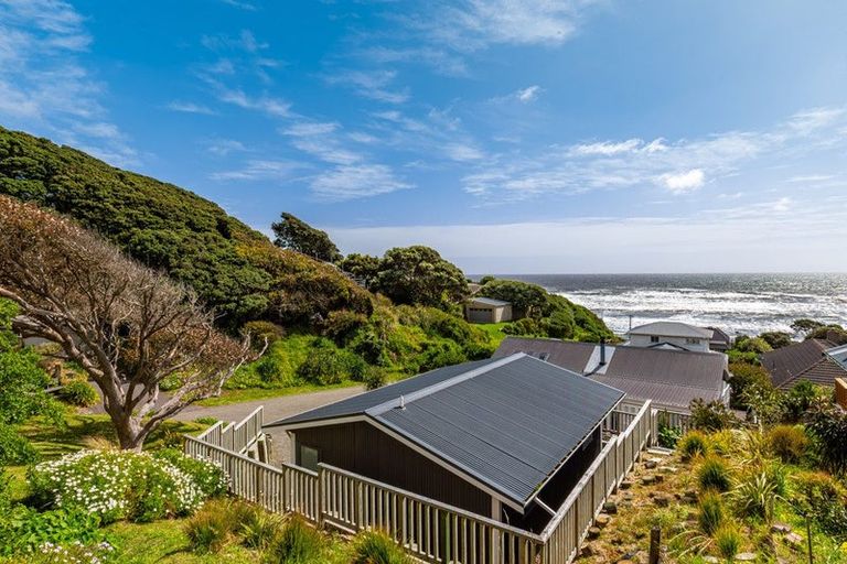 Photo of property in 3 Sand Track, Paekakariki, 5034