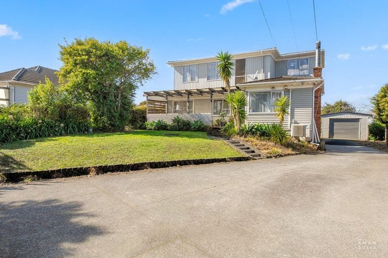 Photo of property in 207 Don Buck Road, Massey, Auckland, 0614