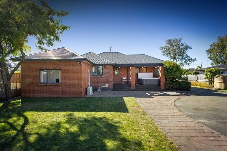 Photo of property in 10 Evatt Street, Bryndwr, Christchurch, 8053