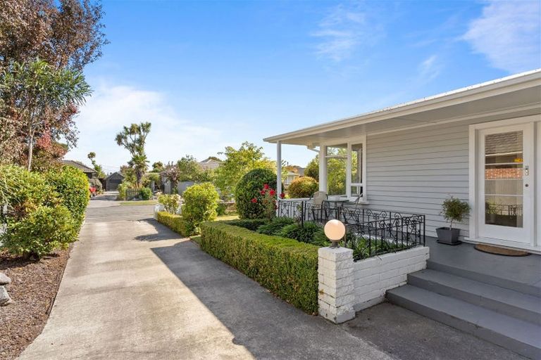 Photo of property in 28 Evesham Crescent, Spreydon, Christchurch, 8024