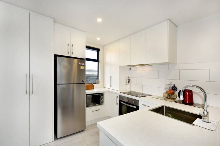 Photo of property in 8/68 Barbour Street, Waltham, Christchurch, 8011