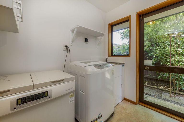 Photo of property in 17 Worthy Street, Ilam, Christchurch, 8041