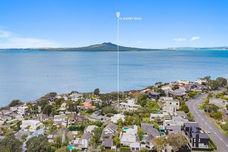 Photo of property in 7a Audrey Road, Takapuna, Auckland, 0620
