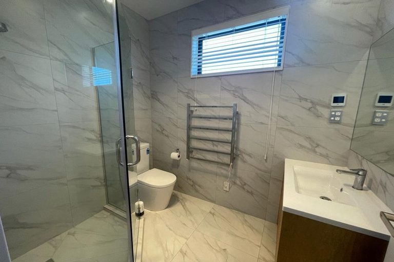 Photo of property in 4 La Bella Road, Hobsonville, Auckland, 0616