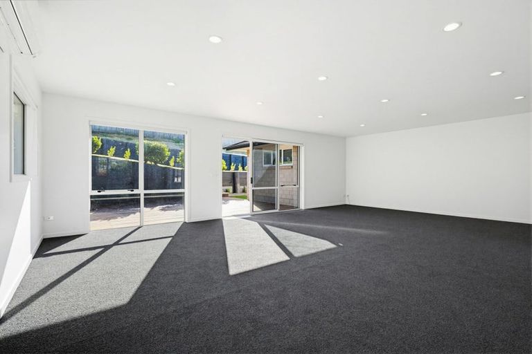 Photo of property in 28 Baxendale Drive, Matipo Heights, Rotorua, 3015