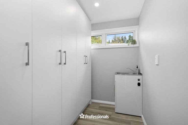 Photo of property in 21 Kennedy Grove, Stokes Valley, Lower Hutt, 5019