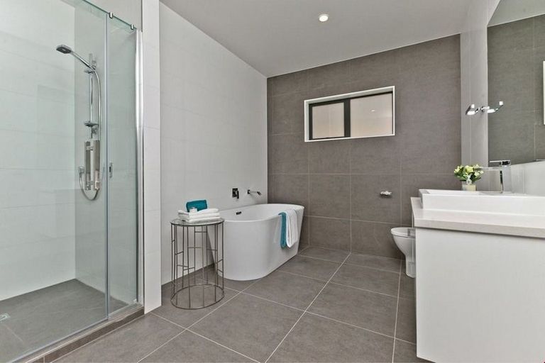 Photo of property in 10 Whaley Greens, Silverdale, 0932