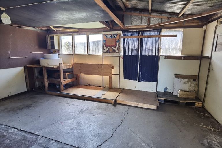 Photo of property in 55 Sikkim Crescent, Clover Park, Auckland, 2019