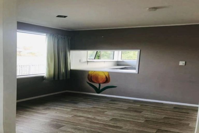 Photo of property in 93 Stapleford Crescent, Browns Bay, Auckland, 0630