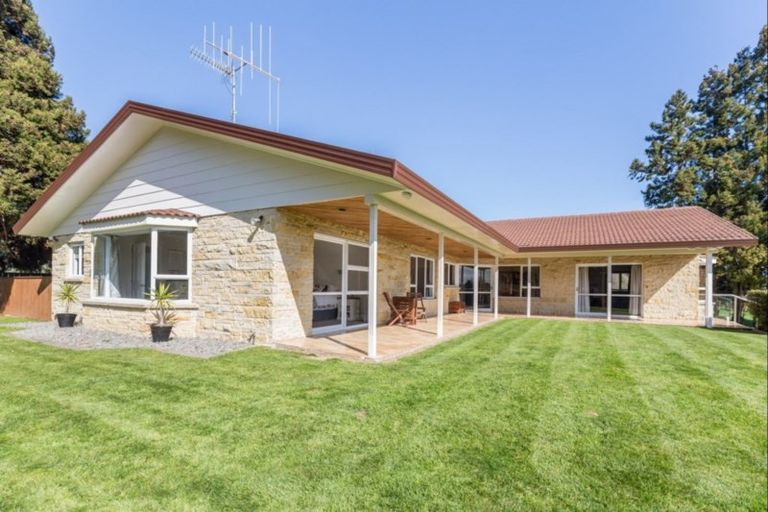 Photo of property in 72 Fairfield Road, Levin, 5510