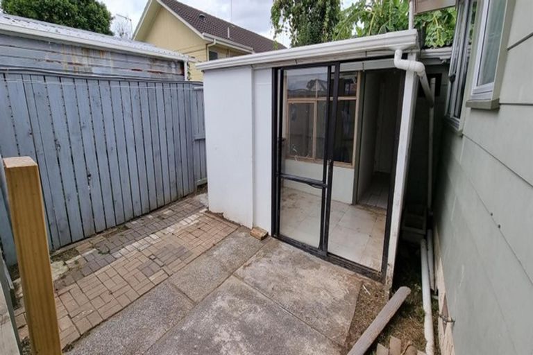 Photo of property in 2/91 Hillcrest Road, Papatoetoe, Auckland, 2025
