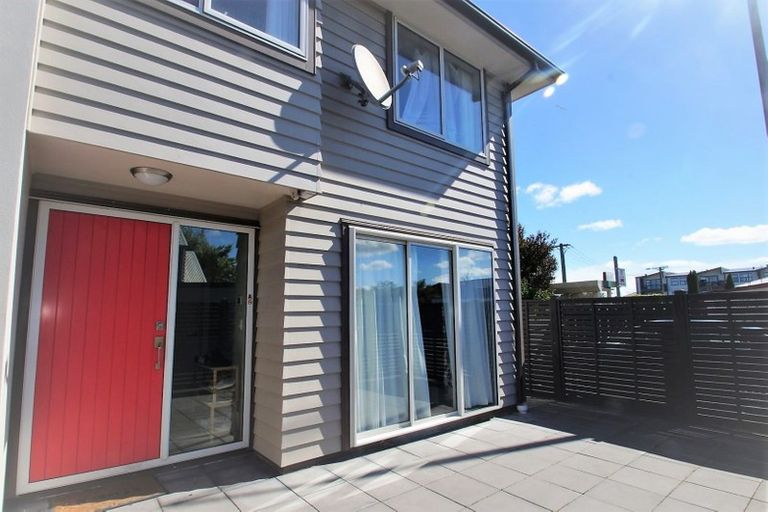 Photo of property in 3/966 Colombo Street, St Albans, Christchurch, 8014