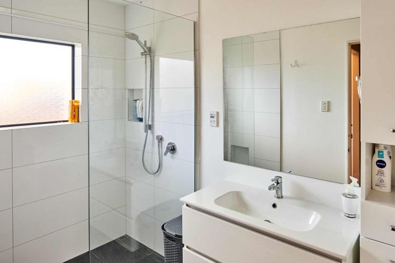 Photo of property in 15 Burcham Street, Taita, Lower Hutt, 5011