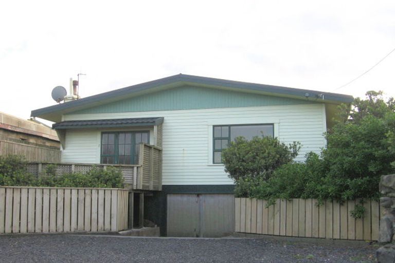 Photo of property in 56 Owhiro Bay Parade, Owhiro Bay, Wellington, 6023