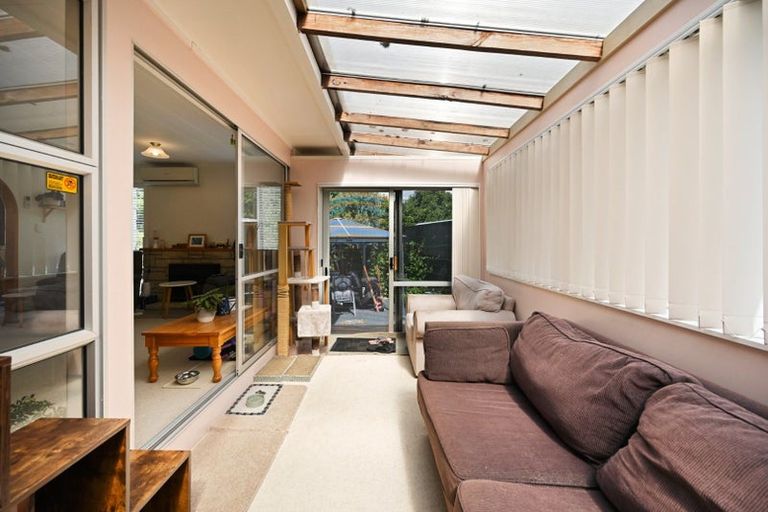 Photo of property in 73 Oakfield Crescent, Pukete, Hamilton, 3200