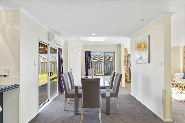 Photo of property in 52 Foxlaw Street, Randwick Park, Auckland, 2105