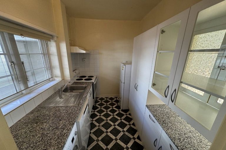 Photo of property in 82 Majoribanks Street, Mount Victoria, Wellington, 6011