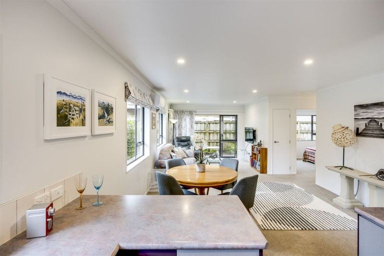 Photo of property in Parkvale Estate, 7/7 Howard Street, Parkvale, Hastings, 4122