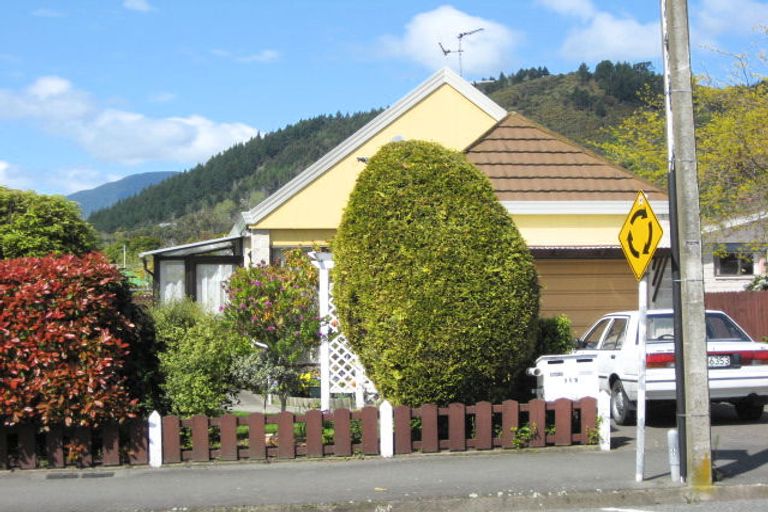 Photo of property in 2/119 Tasman Street, Nelson, 7010