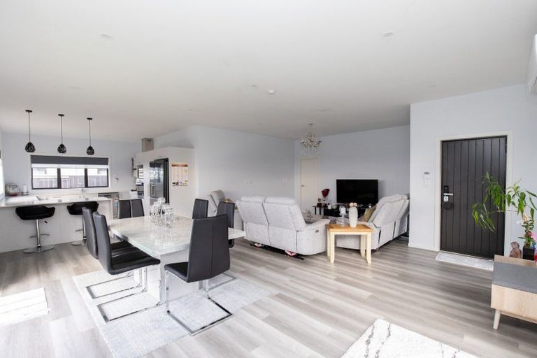 Photo of property in 22 Mcwatters Drive, Ngatea, 3503