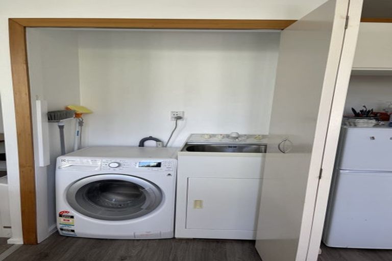 Photo of property in 4b Hatton Street, Karori, Wellington, 6012