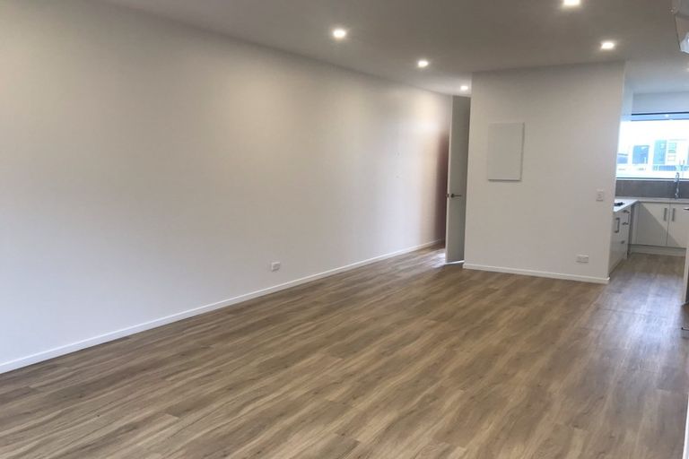 Photo of property in 33 Peihana Road, Hobsonville, Auckland, 0616