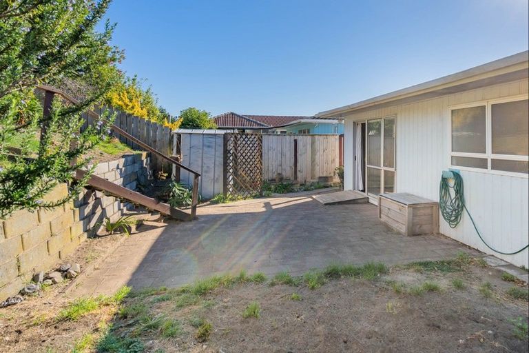 Photo of property in 11 Anaru Street, Raumati Beach, Paraparaumu, 5032