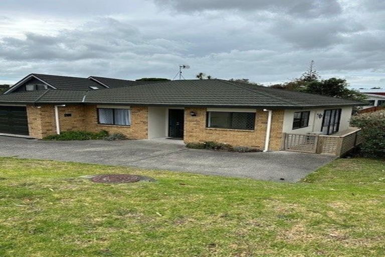 Photo of property in 23 Martin Road, Paraparaumu Beach, Paraparaumu, 5032