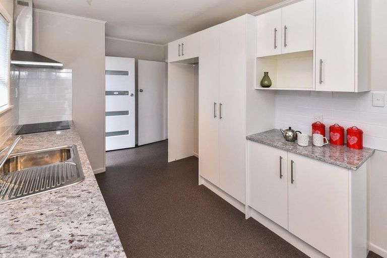 Photo of property in 24 Lyncroft Street, Mangere East, Auckland, 2024