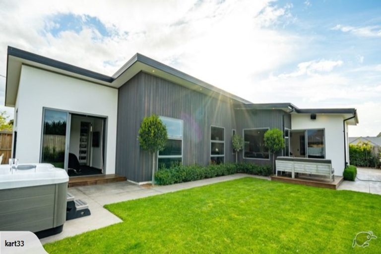 Photo of property in 9 Black Rock Way, Prebbleton, 7604