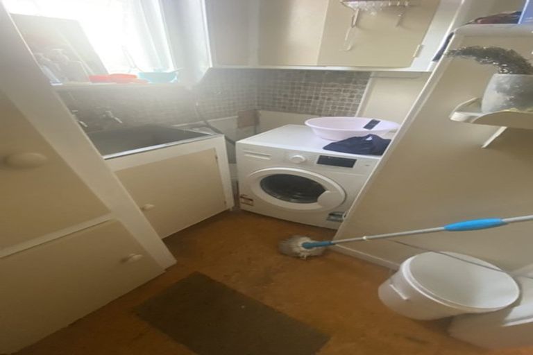 Photo of property in 104 Kenderdine Road, Papatoetoe, Auckland, 2025