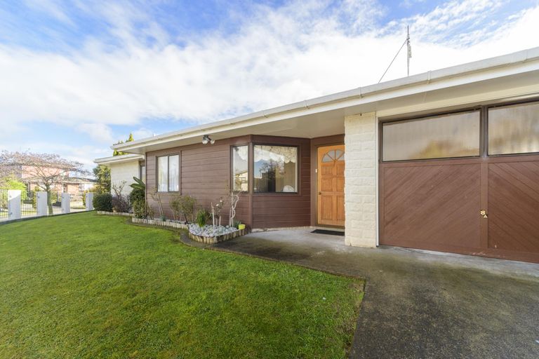 Photo of property in 8a Moyne Avenue, Milson, Palmerston North, 4414