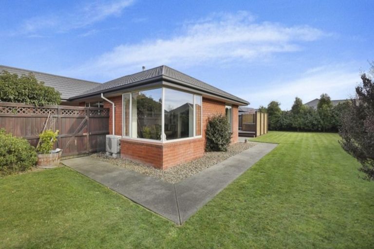 Photo of property in 25 Rochester Crescent, Rolleston, 7614