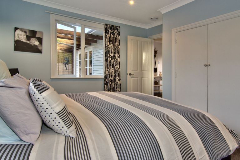 Photo of property in 13 Konini Road, Titirangi, Auckland, 0604