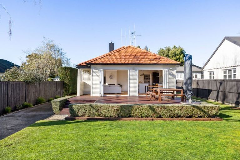 Photo of property in 2 Newall Street, Hamilton East, Hamilton, 3216