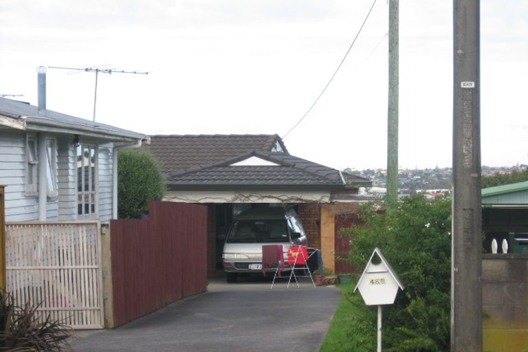Photo of property in 48 Waimumu Road, Massey, Auckland, 0614