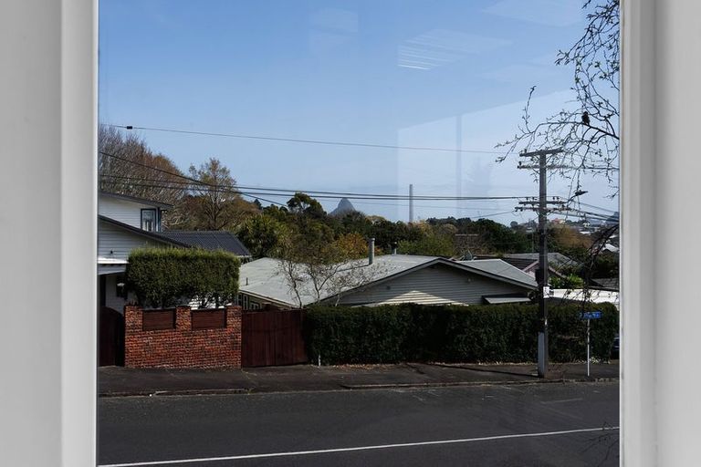 Photo of property in 223 Powderham Street, New Plymouth, 4310