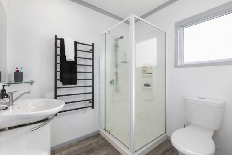 Photo of property in 38 Lysaght Place, Welcome Bay, Tauranga, 3112