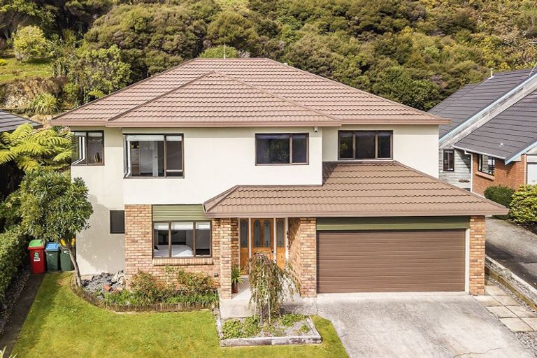 Photo of property in 37 Spyglass Lane, Whitby, Porirua, 5024
