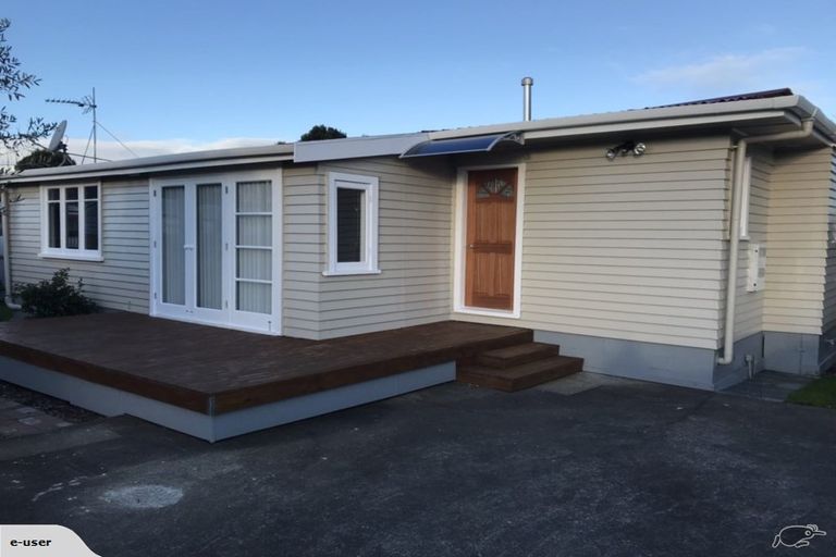 Photo of property in 30a Holland Street, Pukekohe, 2120