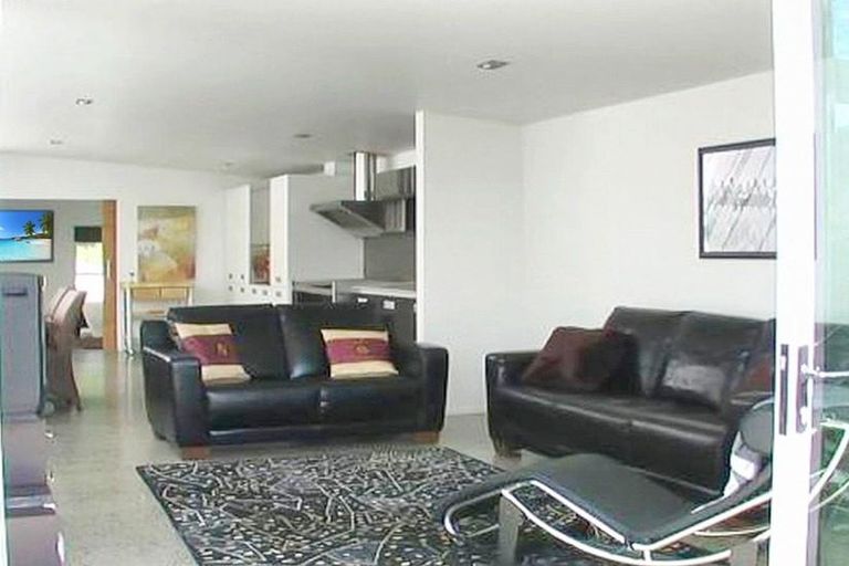 Photo of property in 364 Lake Terrace, Two Mile Bay, Taupo, 3330